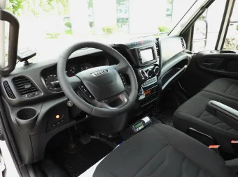 Iveco Daily kontener chłodnia 9 palet 170KM 105236 - srodek