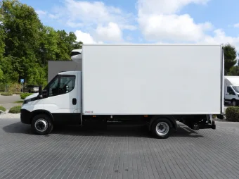 Iveco Daily kontener chłodnia 9 palet 170KM 105236 - zaladunek