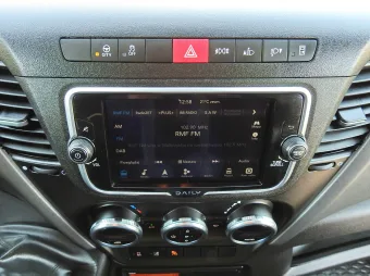 Iveco Daily kontener winda 14 palet 180KM 472522 - podsufitka