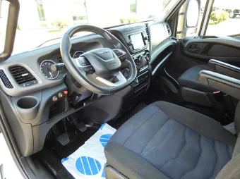 Iveco Daily kontener winda 14 palet 180KM 472522 - srodek