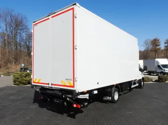 Iveco Daily kontener winda 14 palet 180KM 472522 - tyl