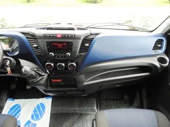 Iveco Daily skrzynia plandeka 12 palet 180KM 292181 - lewarek
