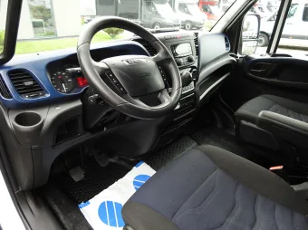 Iveco Daily skrzynia plandeka 12 palet 180KM 292181 - srodek