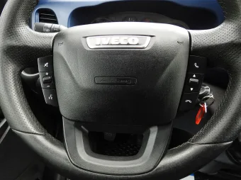 Iveco Daily skrzynia plandeka 12 palet 180KM 292181 - wnetrze