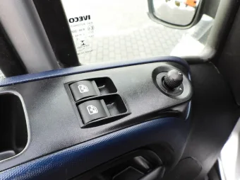 Iveco Daily kontener chłodnia 9 palet 180KM 325132 - detal