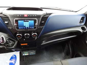 Iveco Daily kontener chłodnia 9 palet 180KM 325132 - drzwi