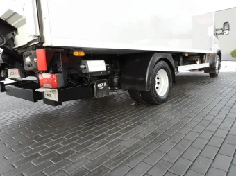 Iveco Daily kontener chłodnia 9 palet 180KM 325132 - rama