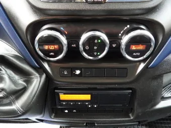 Iveco Daily kontener chłodnia 9 palet 180KM 325132 - wyposazenie