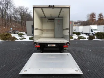 Iveco Daily kontener chłodnia 9 palet 180KM 325132 - zabudowa
