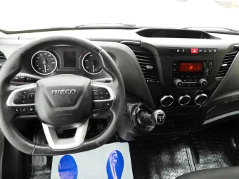 Iveco Daily skrzynia plandeka 14 palet 180KM 470390 - detal