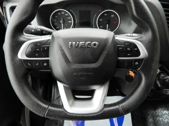 Iveco Daily skrzynia plandeka 14 palet 180KM 470390 - konsola