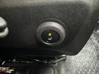 Iveco Daily kontener chłodnia 9 palet 170KM 168403 - fotel kierowcy