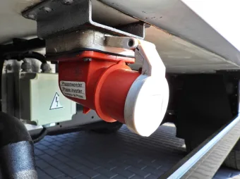 Iveco Daily kontener chłodnia 9 palet 170KM 168403 - konsola