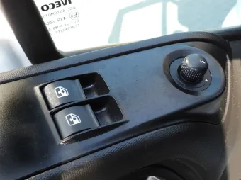 Iveco Daily kontener chłodnia 9 palet 170KM 168403 - podsufitka
