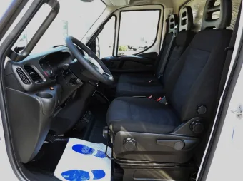 Iveco Daily kontener chłodnia 9 palet 170KM 168403 - schowki