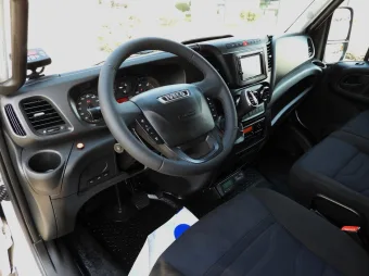 Iveco Daily kontener chłodnia 9 palet 170KM 168403 - srodek