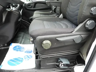 Iveco Daily wywrotka 140KM 668043 - radio