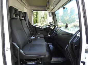 Iveco Eurocargo skrzynia plandeka 20 palet 220KM 3955 - pasazer