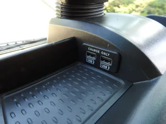 Iveco Eurocargo skrzynia plandeka 20 palet 220KM 3955 - podsufitka