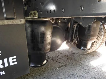 Iveco Eurocargo skrzynia plandeka 20 palet 220KM 3955 - radio
