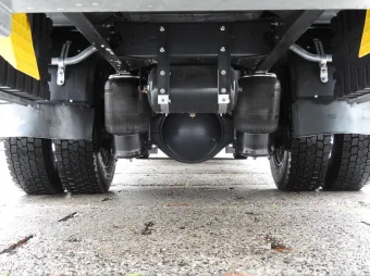 Iveco Eurocargo skrzynia plandeka 18 palet 250KM 1231 - drzwi