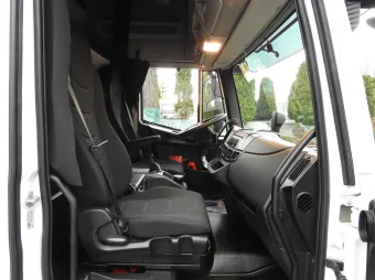 Iveco Eurocargo skrzynia plandeka 18 palet 250KM 1231 - foto 60