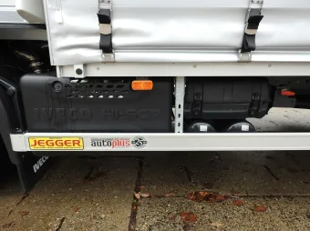 Iveco Eurocargo skrzynia plandeka 18 palet 250KM 1231 - schowki