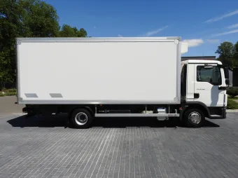MAN Tgl kontener chłodnia 11 palet 180KM 358100 - bok prawy