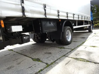 MAN Tgm skrzynia plandeka 18 palet 290KM 305929 - kokpit