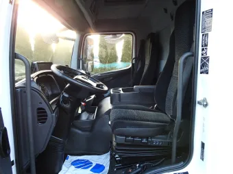 Mercedes Atego kontener chłodnia 16 palet 240KM 070164 - drzwi