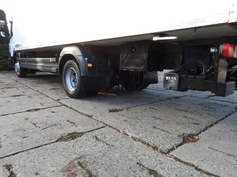 Mercedes Atego kontener chłodnia 16 palet 240KM 070164 - kokpit