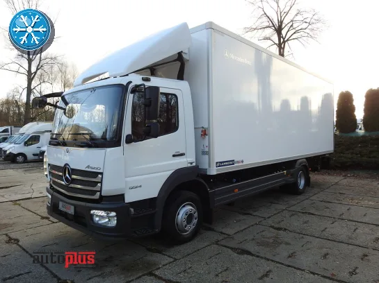 Mercedes Atego kontener chłodnia 16 palet 240KM 070164 - przod
