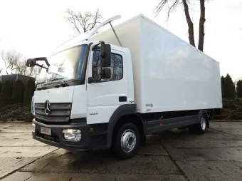 Mercedes Atego kontener winda 18 palet 240KM 929526 - kabina