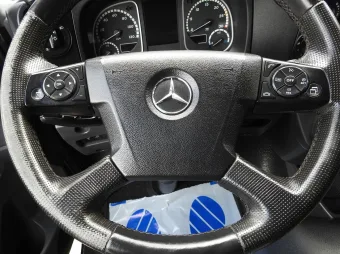 Mercedes Atego kontener winda 18 palet 240KM 929526 - klima