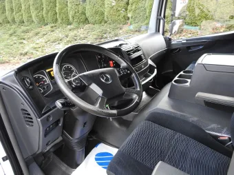 Mercedes Atego kontener winda 18 palet 240KM 929526 - srodek