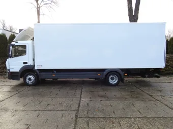 Mercedes Atego kontener winda 18 palet 240KM 929526 - zaladunek