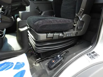 Mercedes Atego skrzynia plandeka 16 palet 230KM 859917 - podsufitka