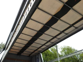 Mercedes Atego skrzynia plandeka 16 palet 230KM 859917 - wnętrze kabiny