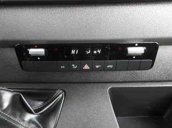 Mercedes Sprinter brygadówka 140KM 373346 - detal