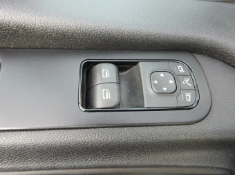 Mercedes Sprinter brygadówka 140KM 373346 - radio