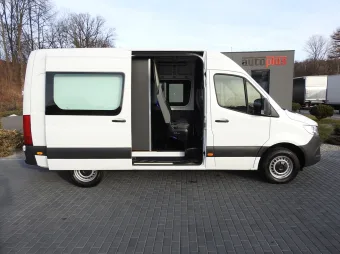 Mercedes Sprinter brygadówka 140KM 373346 - zaladunek