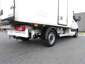 Mercedes Sprinter kontener chłodnia 140KM 001469 - kola