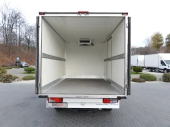 Mercedes Sprinter kontener chłodnia 140KM 001469 - podwozie