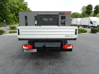Mercedes Sprinter skrzynia 8 palet 150KM 199453 - bok tyl