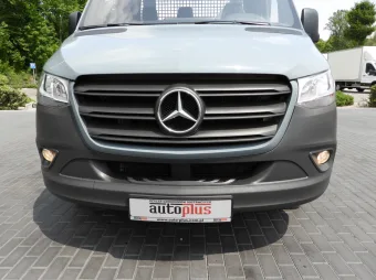 Mercedes Sprinter skrzynia 8 palet 150KM 199453 - bok zabudowy