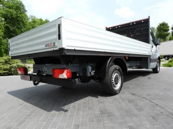 Mercedes Sprinter skrzynia 8 palet 150KM 199453 - kokpit