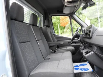 Mercedes Sprinter skrzynia 8 palet 150KM 199453 - konsola