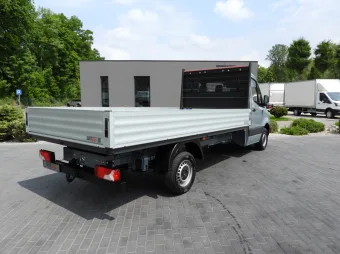 Mercedes Sprinter skrzynia 8 palet 150KM 199453 - tyl
