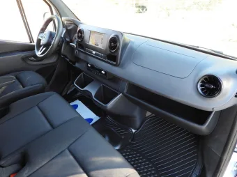 Mercedes Sprinter brygadówka 160KM 173946 - detal