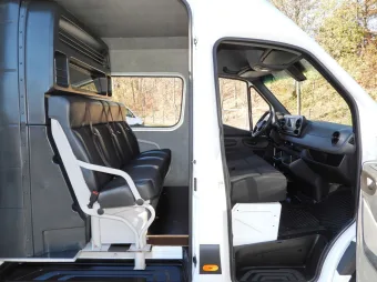 Mercedes Sprinter brygadówka 160KM 173946 - konsola